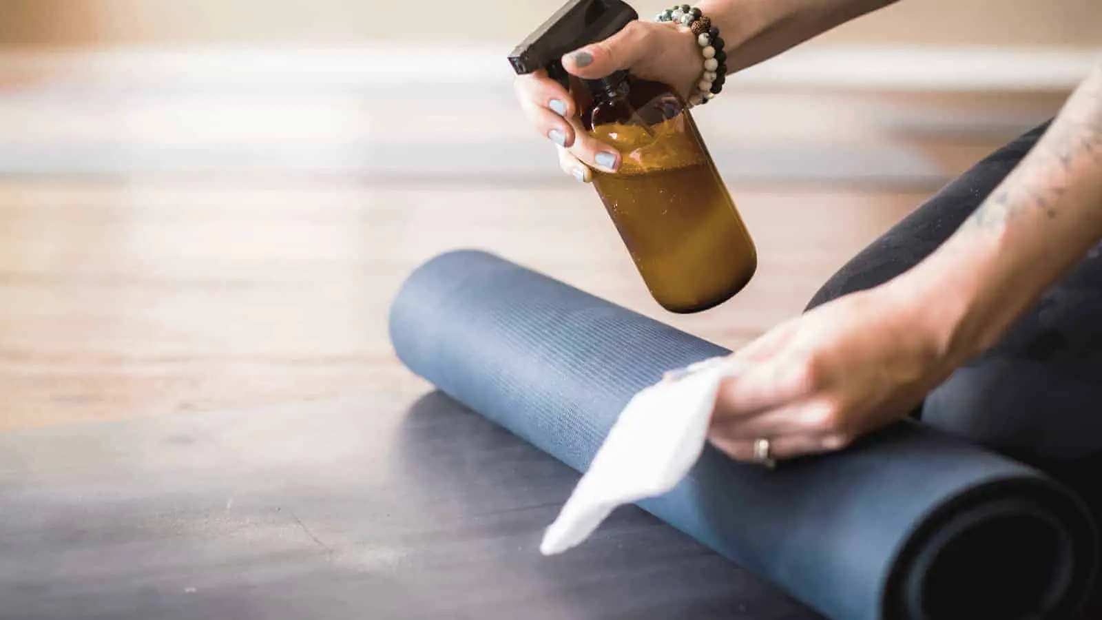 How to clean natural rubber yoga mat