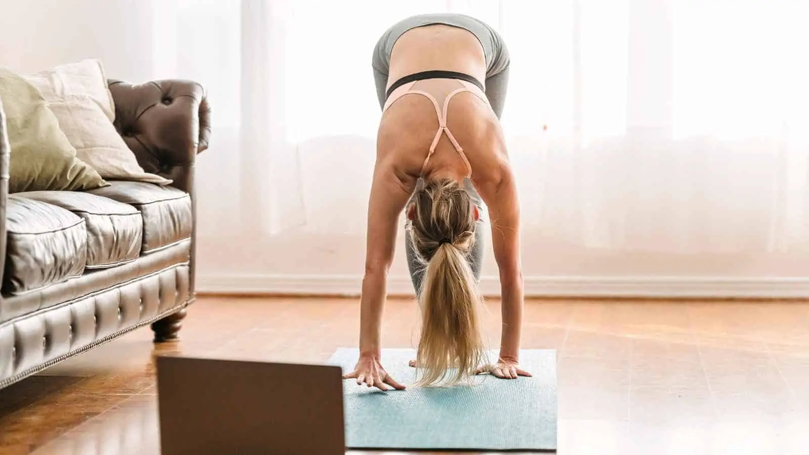9 Easy Tips for Improving Your Forward Bend in Yoga