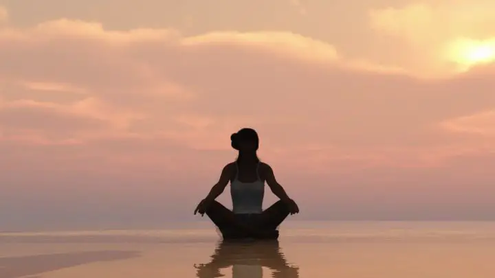 Difference between meditation and solitude